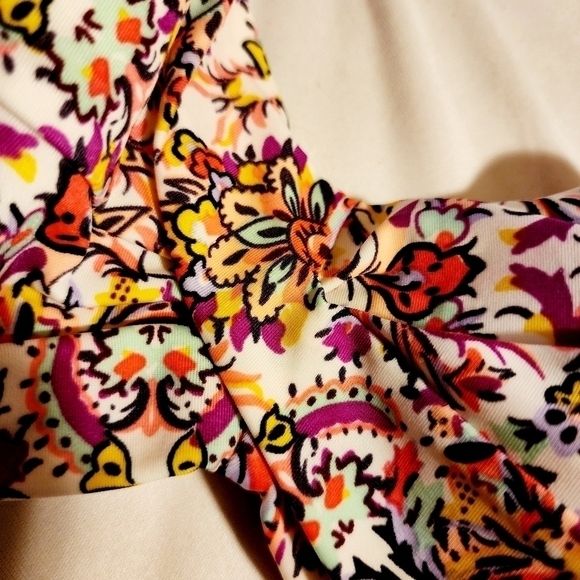 Victoria's Secret Swim Floral Strapless Bikini Top 36C Sexy Summer Pool Vacation - Picture 4 of 9